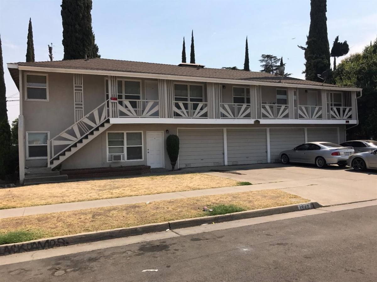 Apartment for rent at 1940 Hunter Ave, Fresno, CA 93703