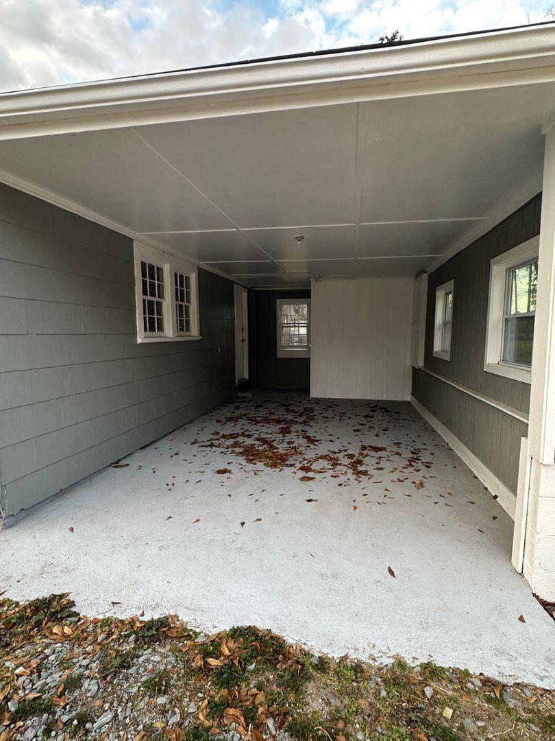 House for rent at 304 W Main St, Rose Hill, NC 28458