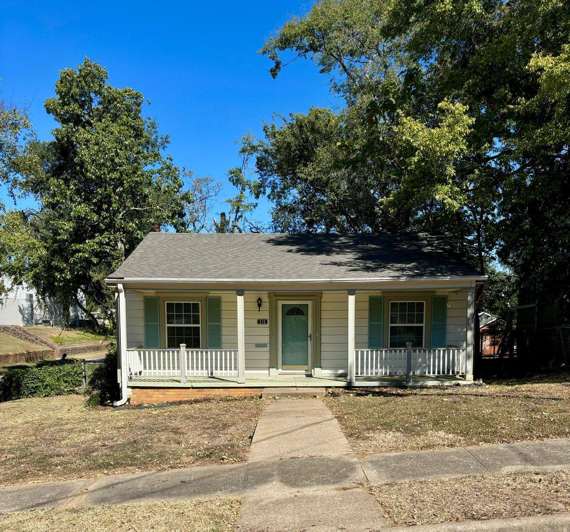 House for rent at 216 E Rix, Tyler, TX 75701