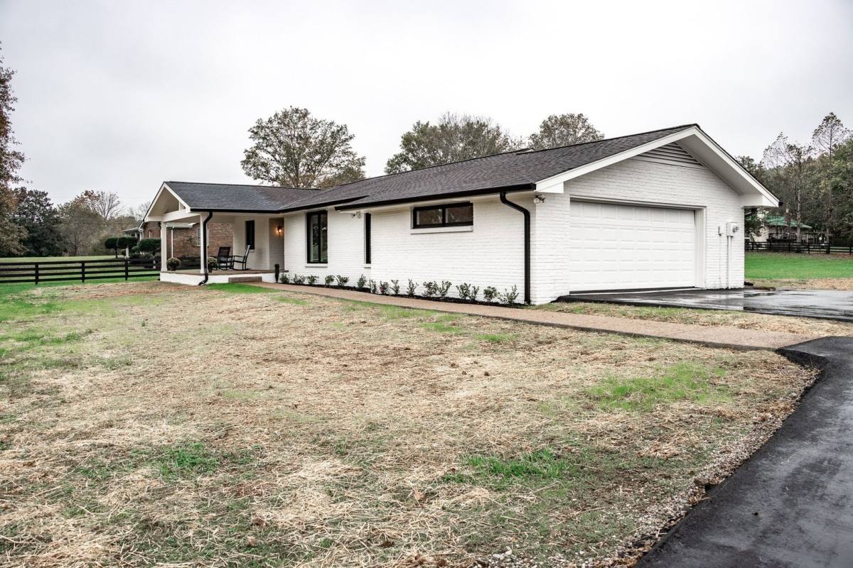 House for rent at 4014 Old Hillsboro Rd, Franklin, TN 37064