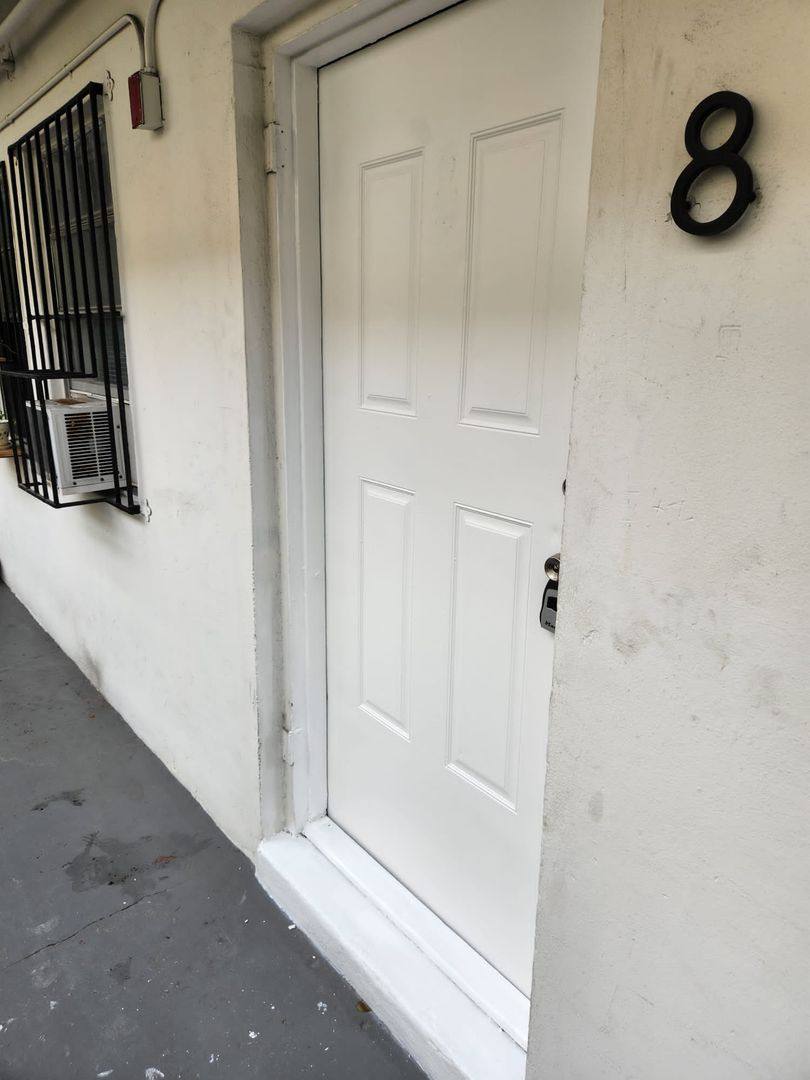 Apartment for rent at 542 NW 8th St, Miami, FL 33136
