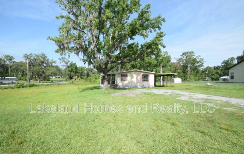 House for rent at 3925 Ewell Rd, Lakeland, FL 33811