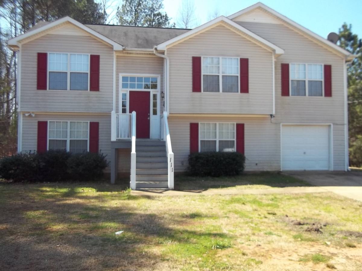 House for rent at 111 E Mount Zion Church, Lagrange, GA 30241