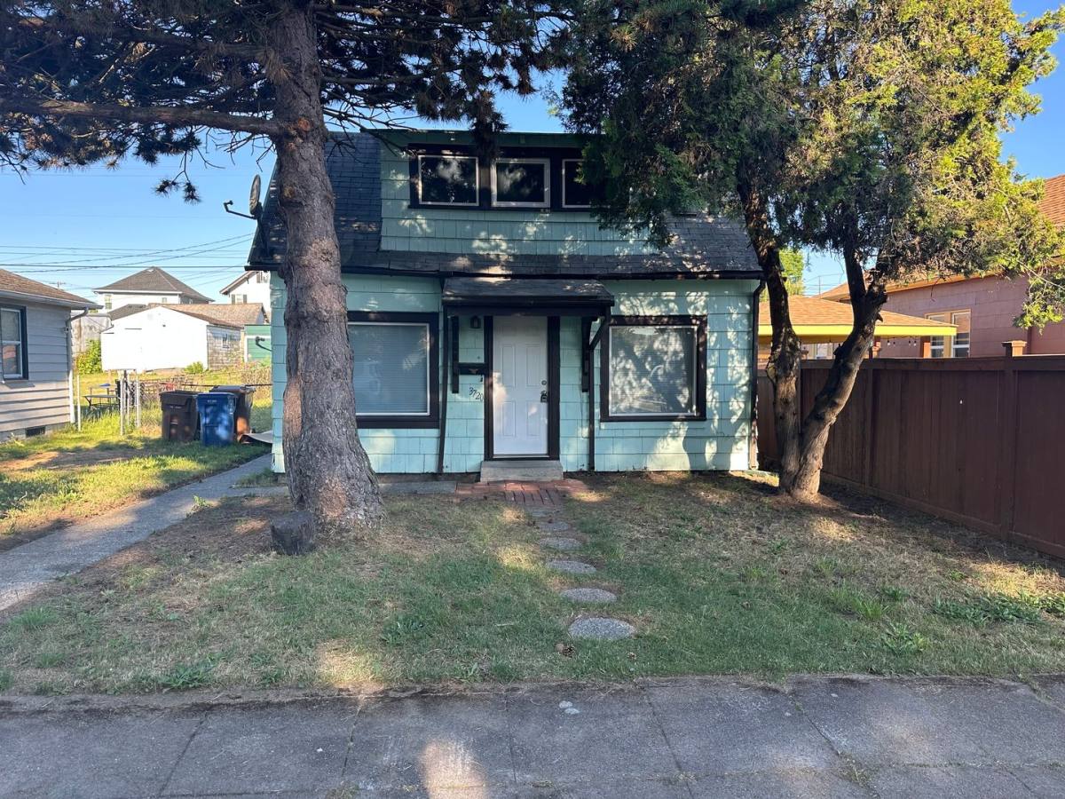 House for rent at 3720 S K St, Tacoma, WA 98418
