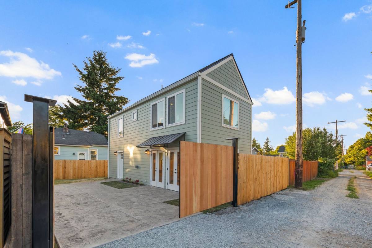 House for rent at 8136 18th Ave SW, Seattle, WA 98106