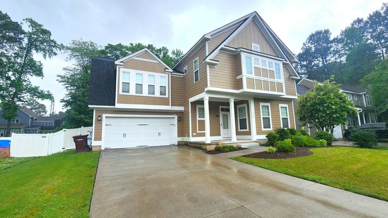 House for rent at 1915 Lemonwood Rd, Chesapeake, VA 23323
