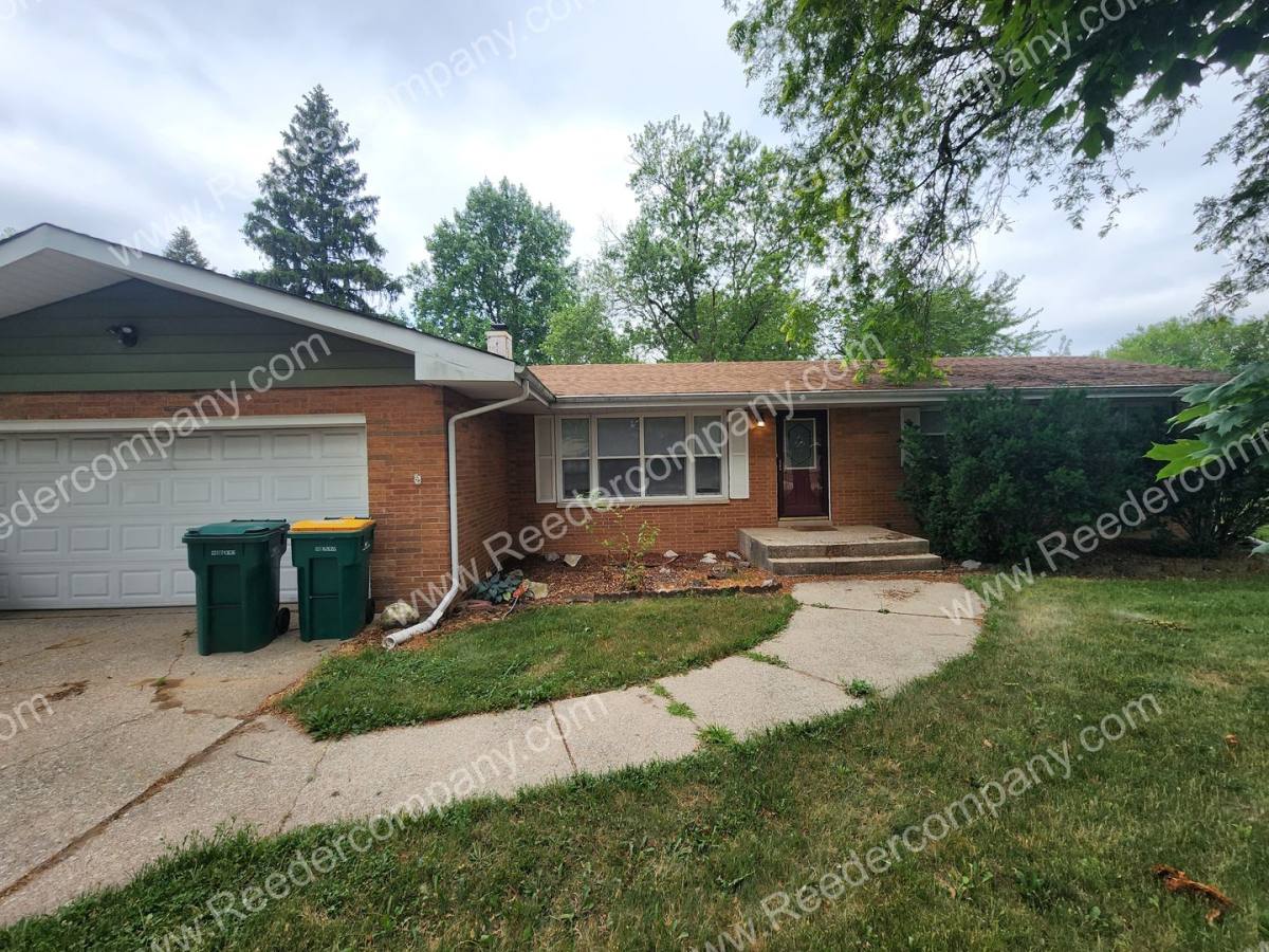 House for rent at 5800 Taney Place, Merrillville, IN 46410