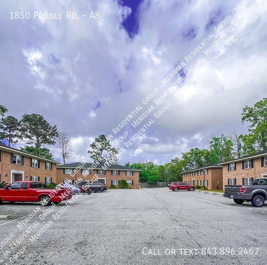 Apartment for rent at 1850 Pebble Rd, Charleston, SC 29406