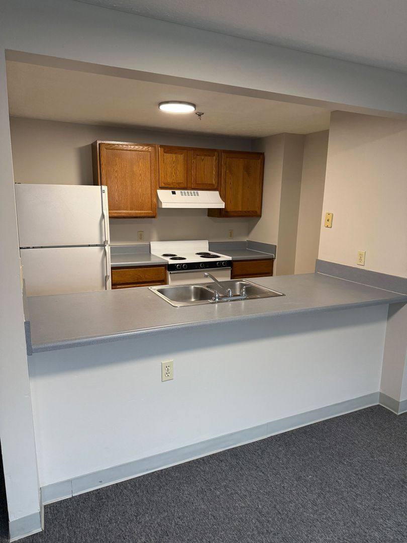Apartment for rent at 59 Lincoln Way E, Massillon, OH 44646
