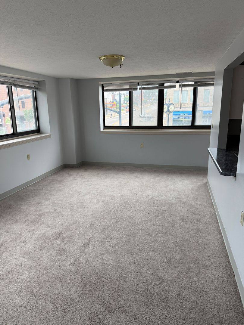 Apartment for rent at 59 Lincoln Way E, Massillon, OH 44646