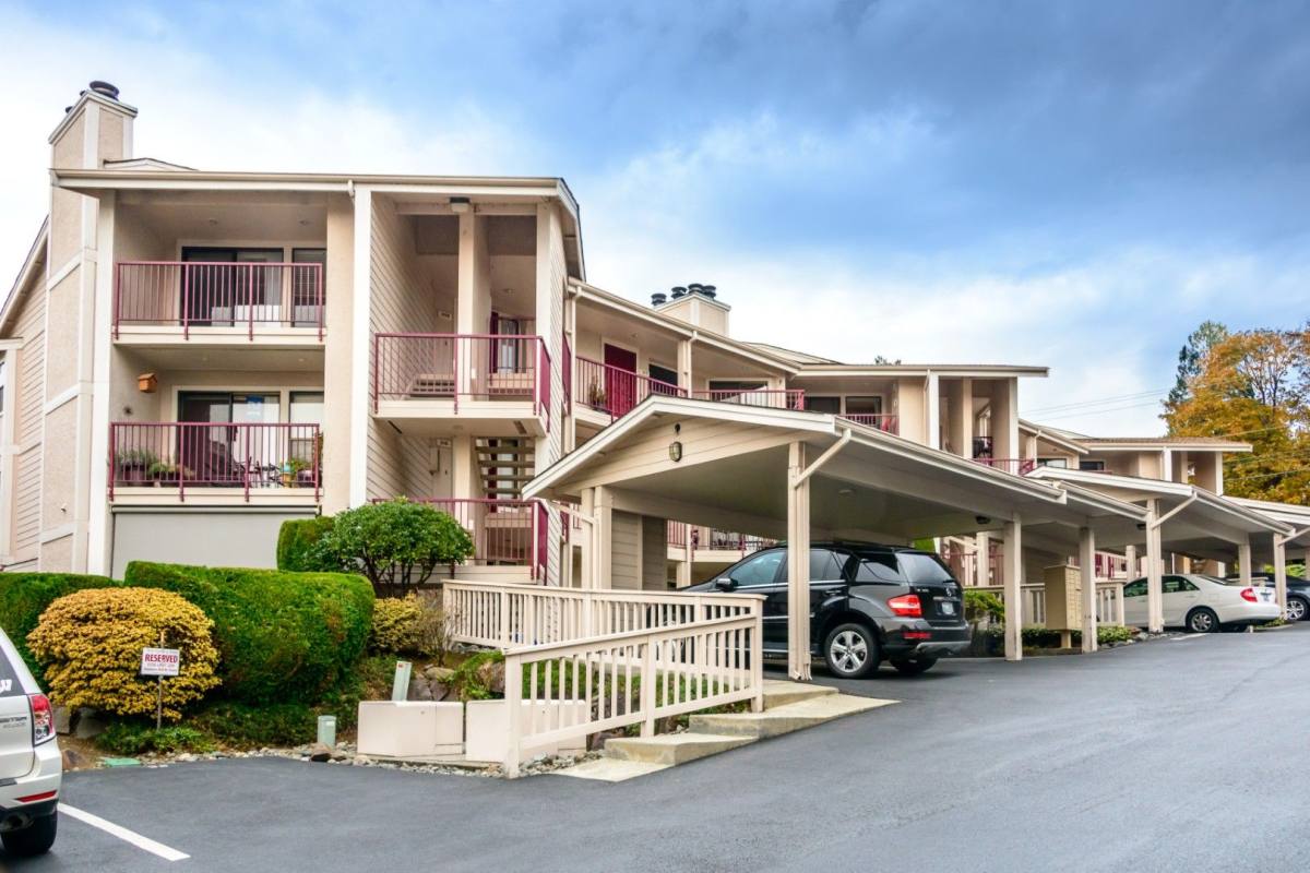 Apartment for rent at 9920 NE 119th St, Kirkland, WA 98034