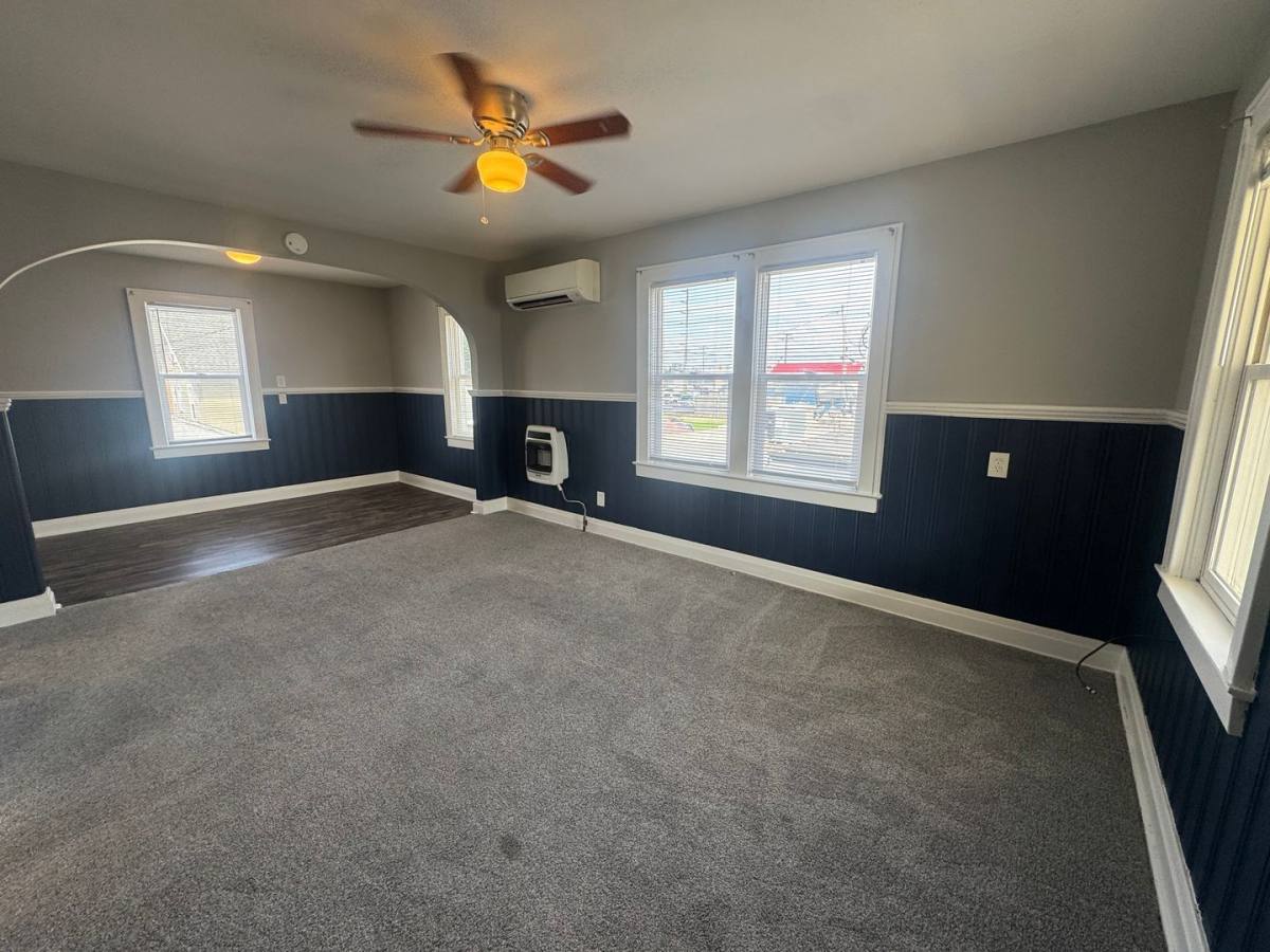 Apartment for rent at 1321 Lakeview Dr, Parkersburg, WV 26104