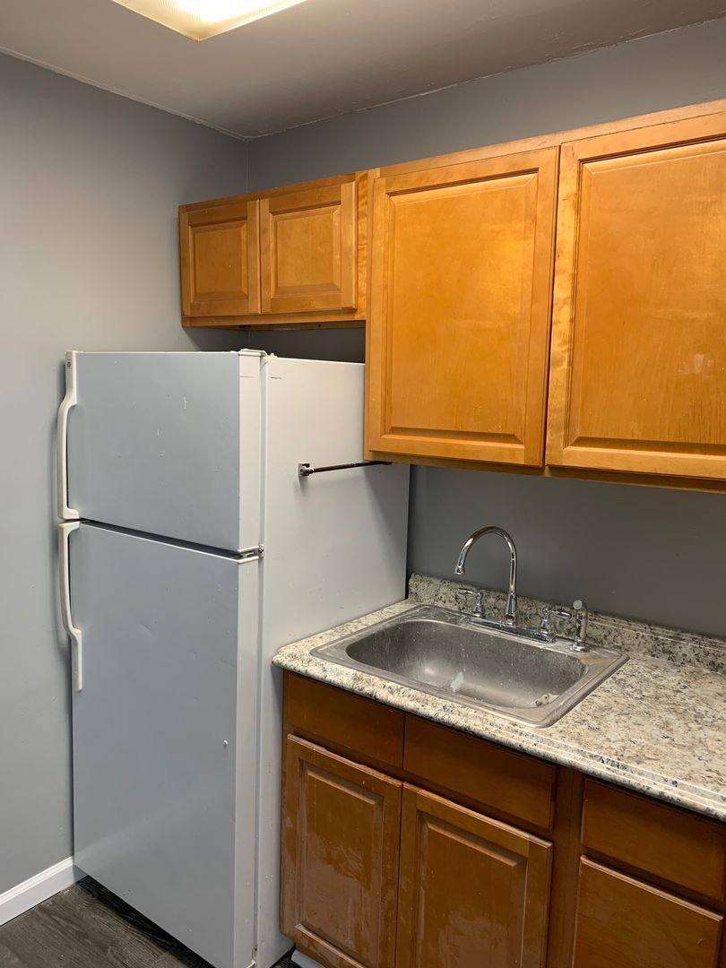 Apartment for rent at 900 S Clinton Ave, Trenton, NJ 08611