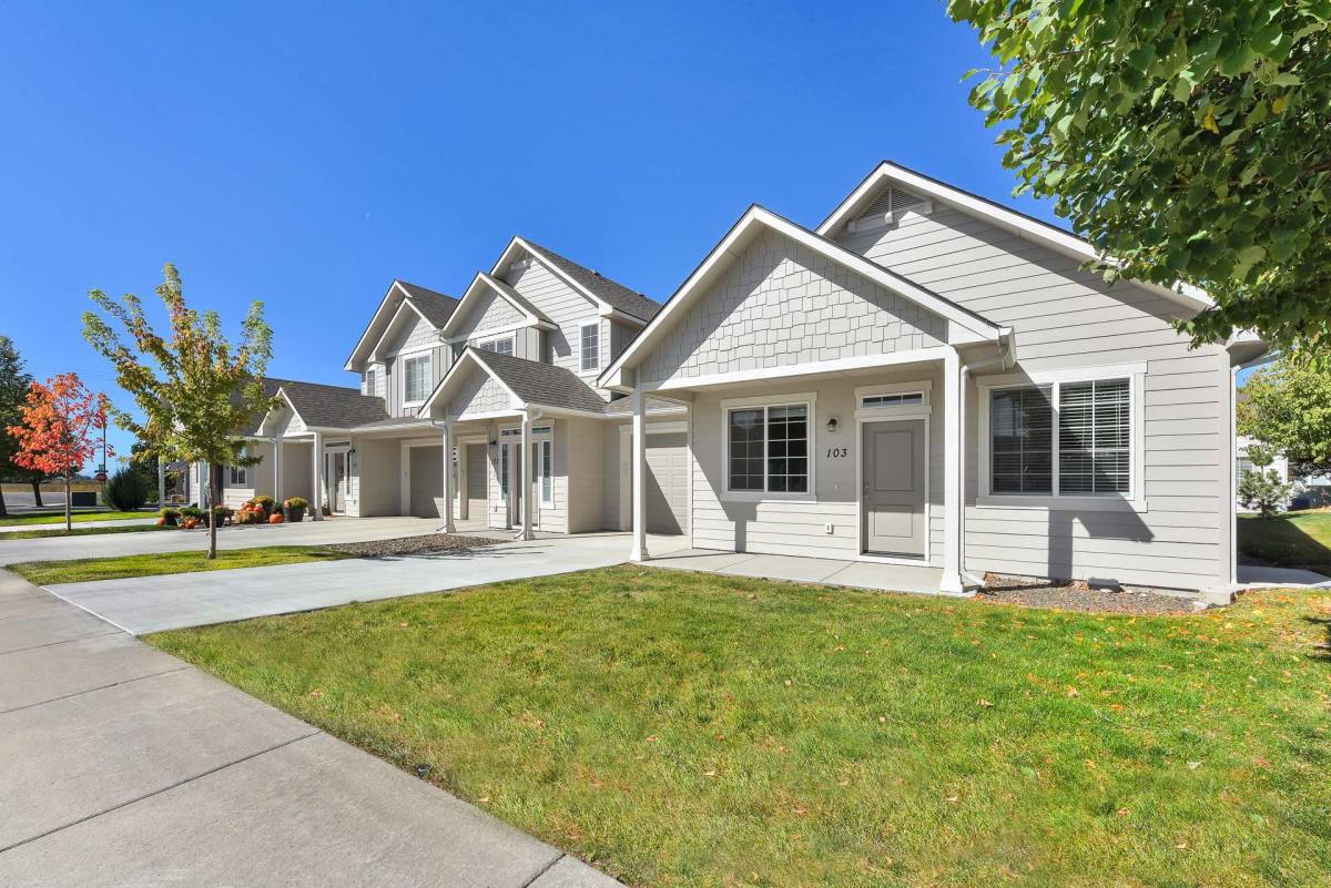 Townhouse for rent at 1534-1535 W Heartland Dr, Kuna, ID 83634