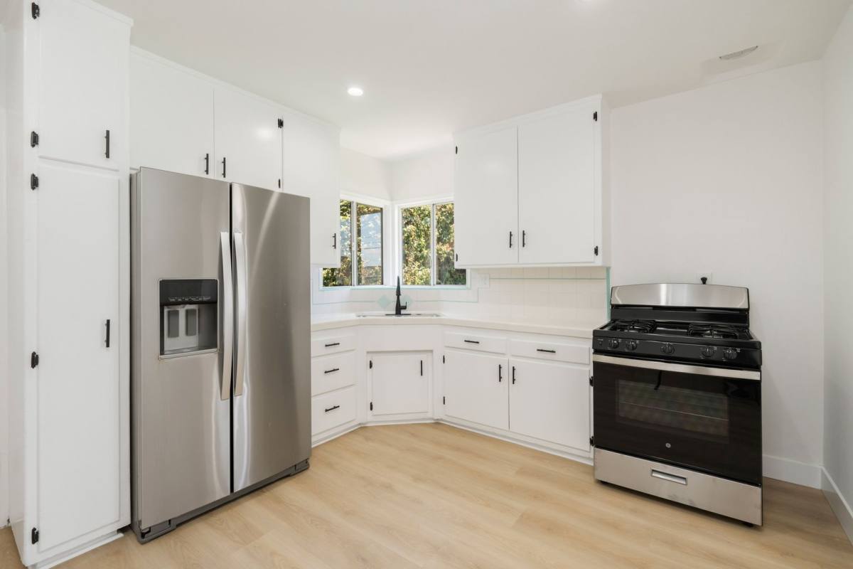 Apartment for rent at 15301 Eastwood Ave, Lawndale, CA 90260