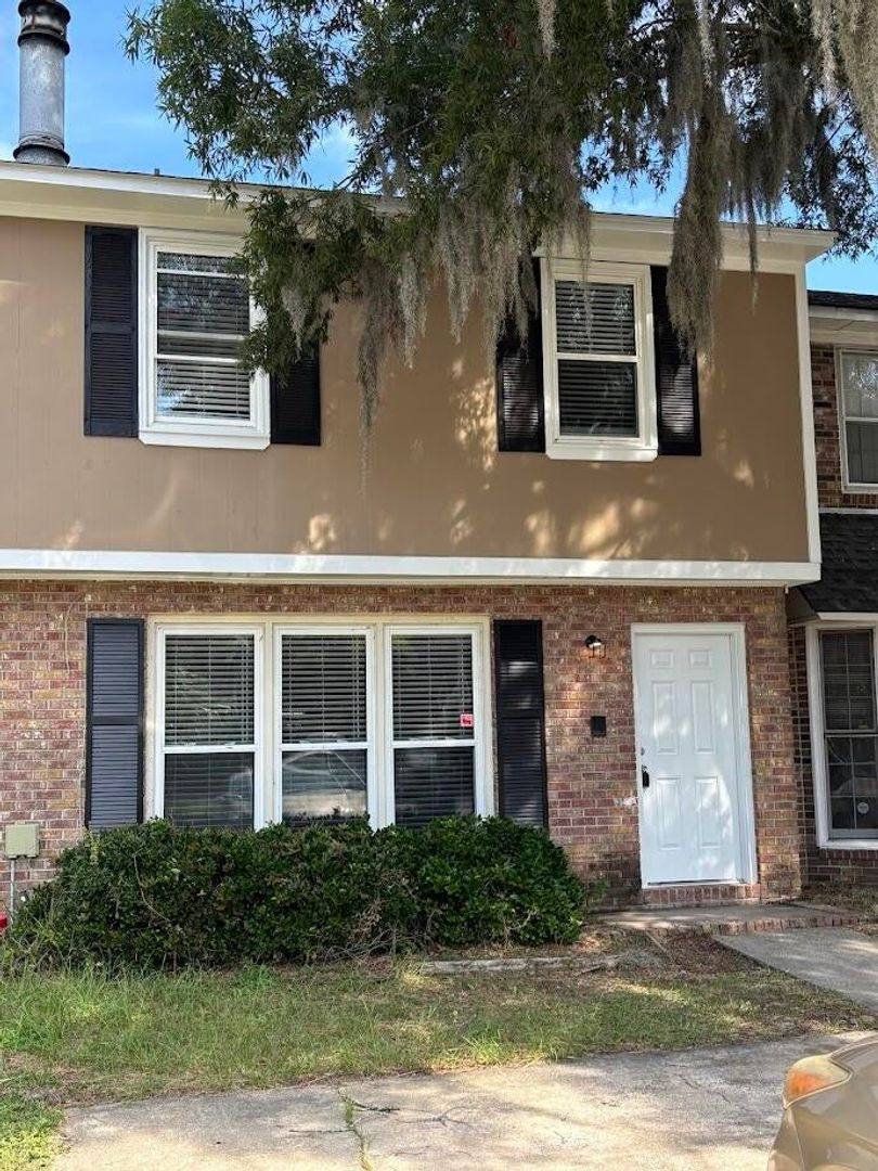 Townhouse for rent at 4386 Purdue Dr, North Charleston, SC 29418