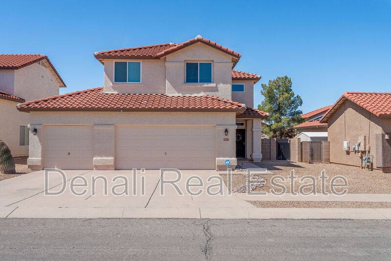 House for rent at 8962 E Sugar Sumac St, Tucson, AZ 85747