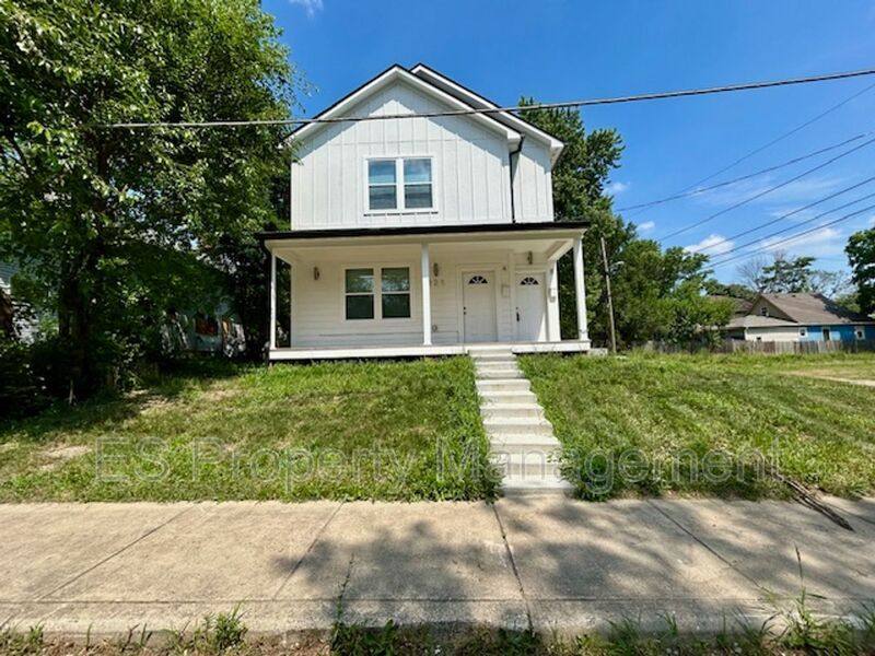 House for rent at 321 N Kealing Ave, Indianapolis, IN 46201