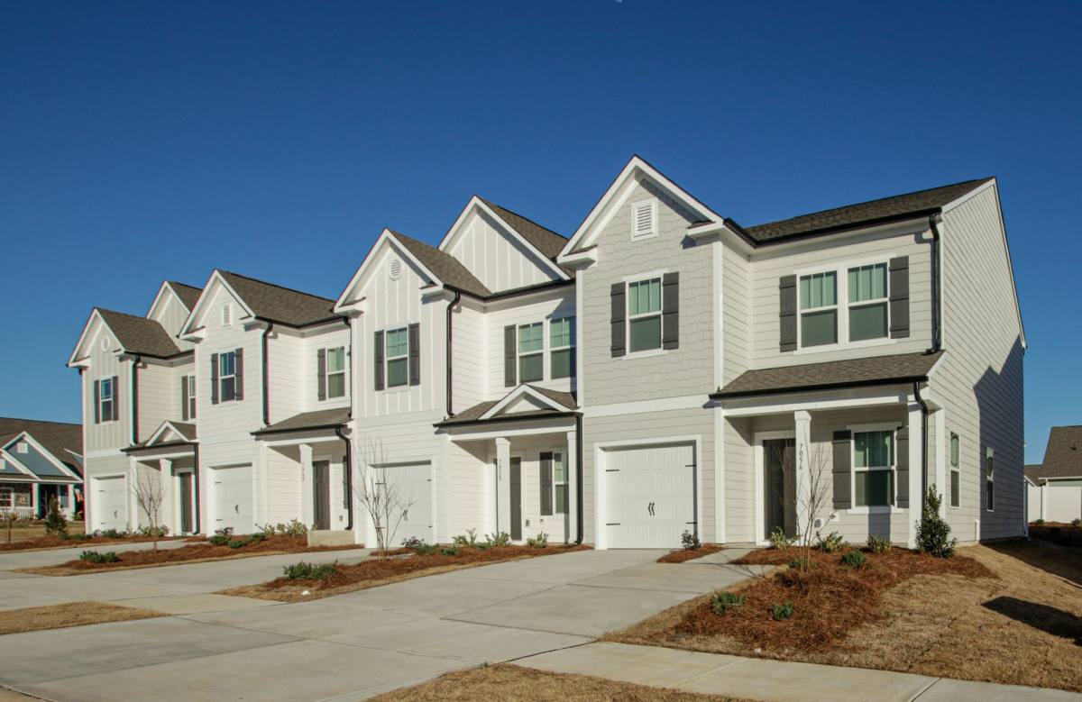 Townhouse for rent at 7060 Duncan Acres Dr, Belmont, NC 28012