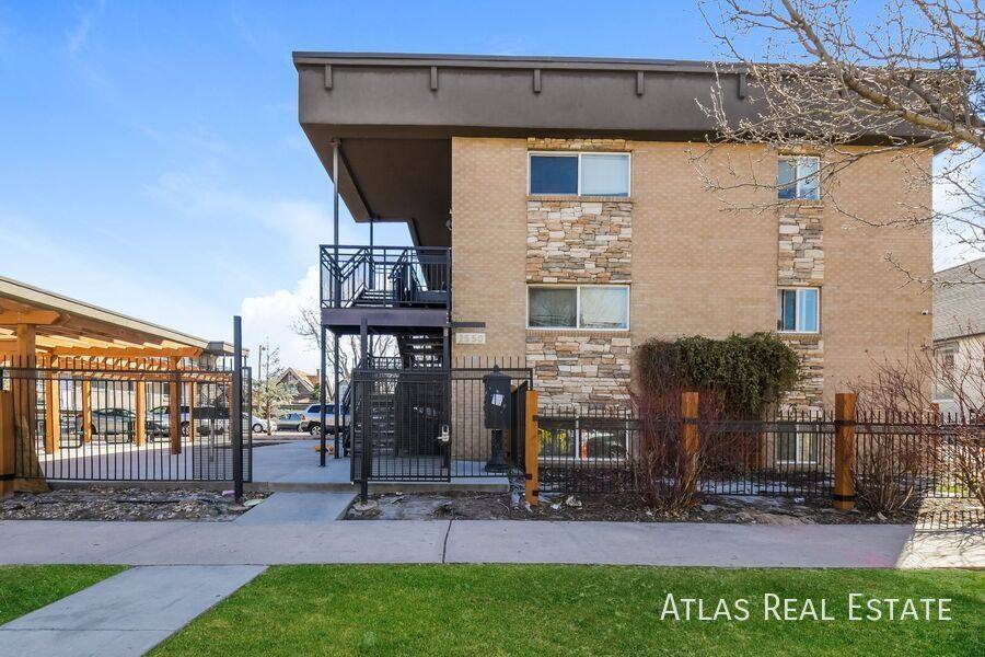 Apartment for rent at 2560 N Ogden St, Denver, CO 80205