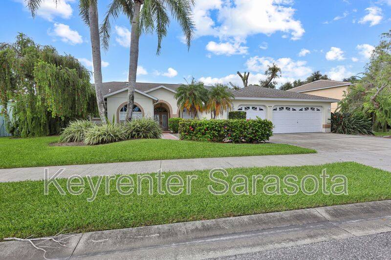 House for rent at 4239 Balmoral Way, Sarasota, FL 34238