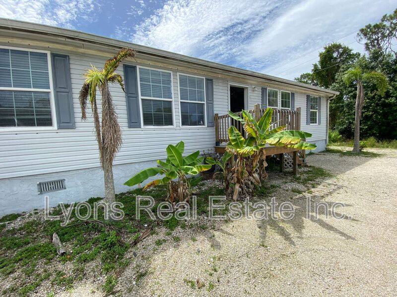 Apartment for rent at 5527 Judith Rd #B, Bokeelia, FL 33922