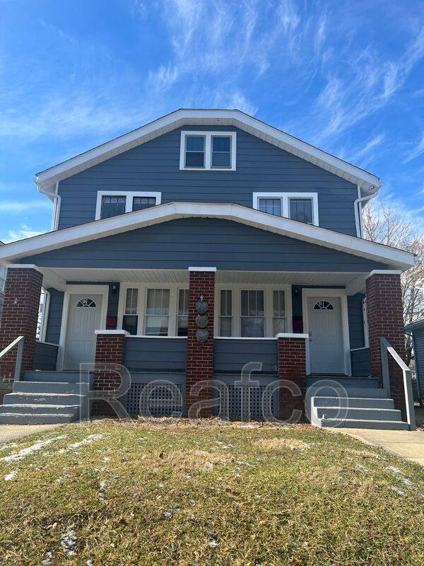 Townhouse for rent at 287 N Burgess Ave, Columbus, OH 43204