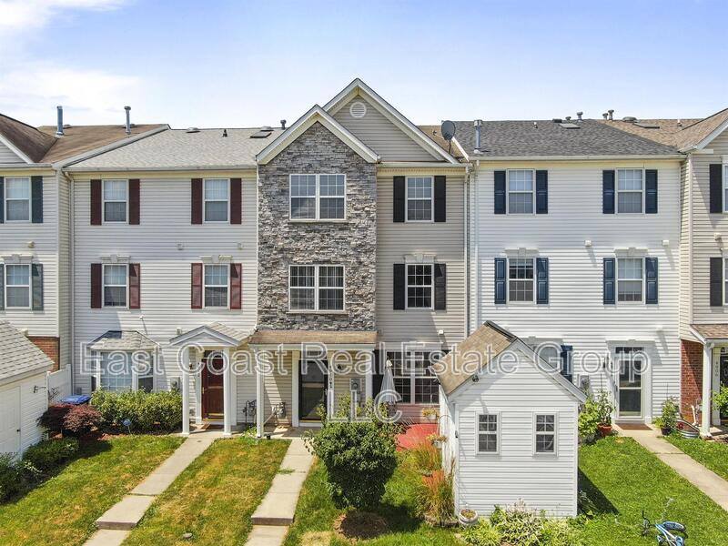 Townhouse for rent at 4910 Edgeware Terrace, Frederick, MD 21703