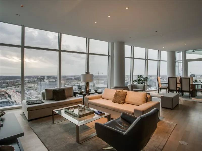 Apartment for rent at 1918 Olive St, Dallas, TX 75201