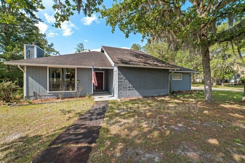 House for rent at 4218 Mustang Rd, Middleburg, FL 32068