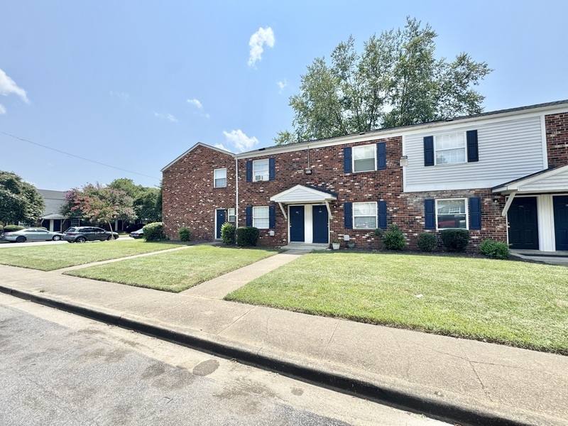 Townhouse for rent at 1806 Chicago Ave, Richmond, VA 23224