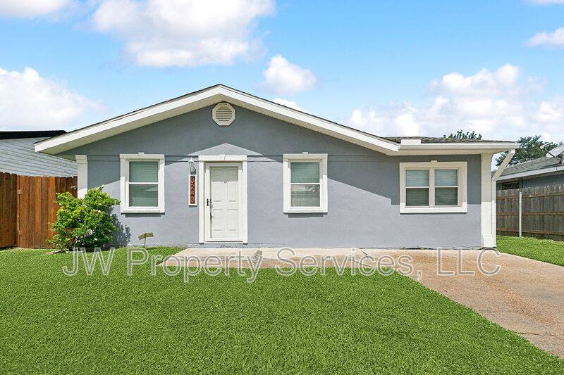 House for rent at 3243 Continental Dr, Kenner, LA 70065