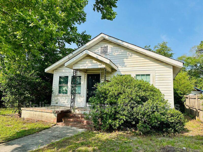 House for rent at 2122 Jefferson St, Wilmington, NC 28401