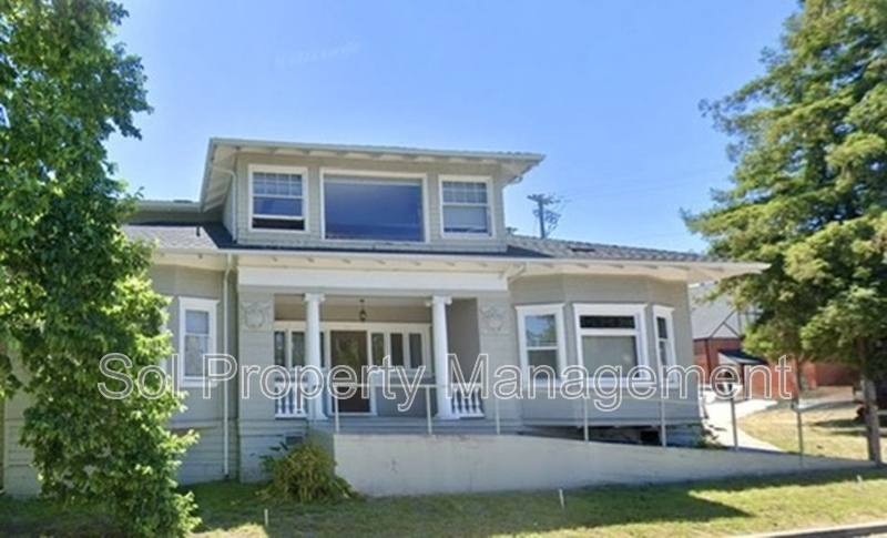 Apartment for rent at 331 Mission St #1B, Santa Cruz, CA 95060