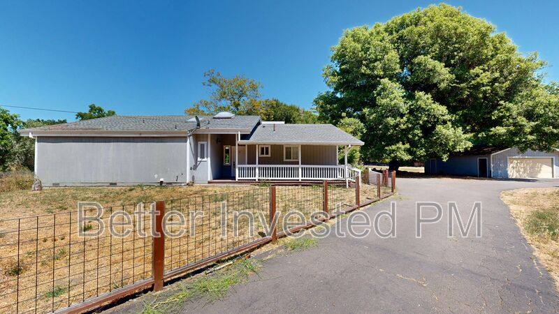 House for rent at 5050-B Old Redwood Highway, Santa Rosa, CA 95403