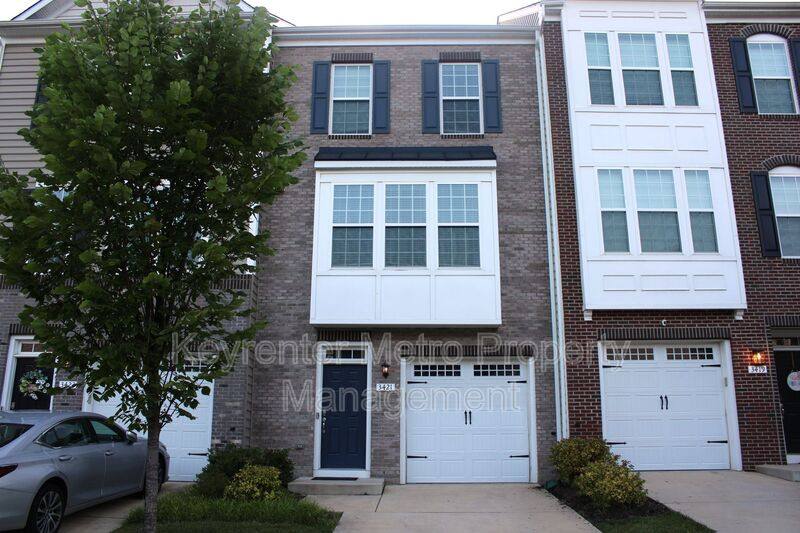 Townhouse for rent at 3421 Gentle Breeze Dr, Upper Marlboro, MD 20772