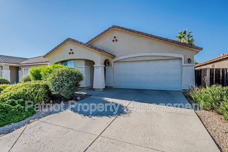 House for rent at 13930 W Country Gables Dr, Surprise, AZ 85379