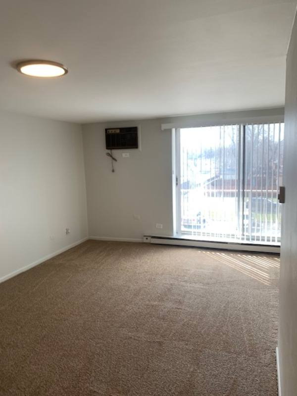 Apartment for rent at 515 E End Ave #301, Calumet City, IL 60409