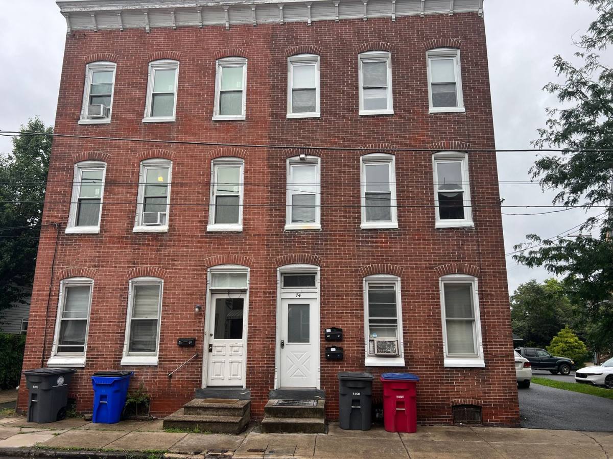 Apartment for rent at 74 S Evans St, Pottstown, PA 19464