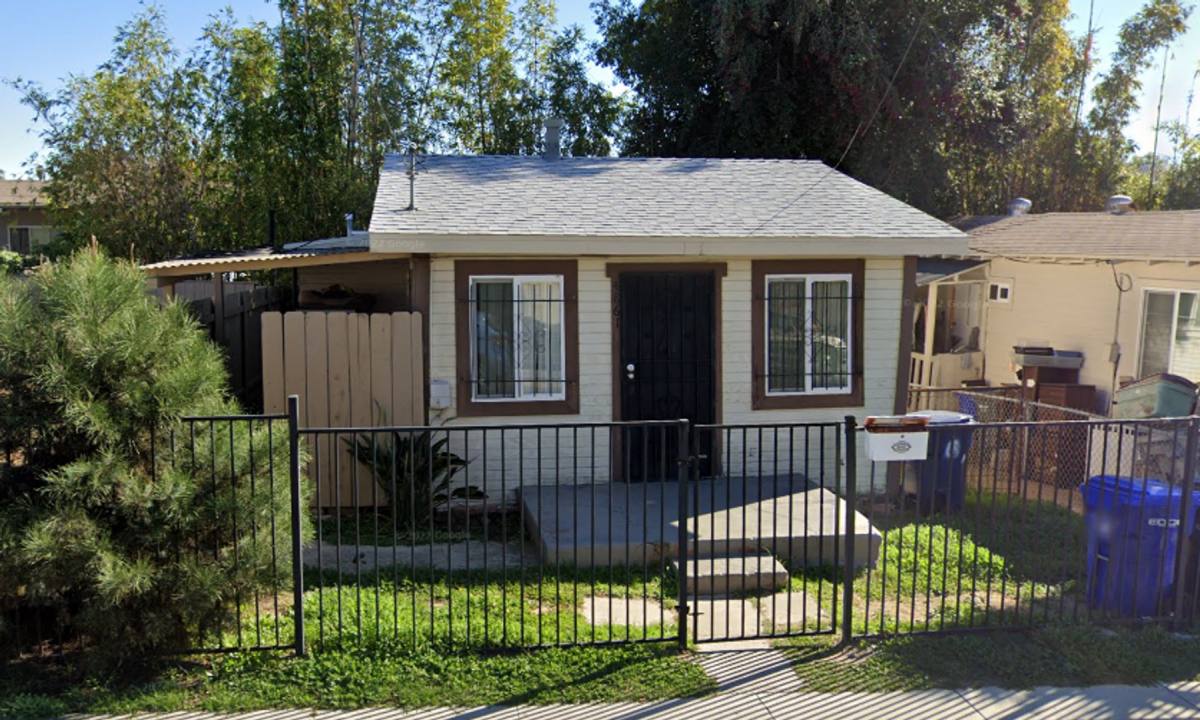 Apartment for rent at 4857- 4861 Jessie Ave, La Mesa, CA 91942