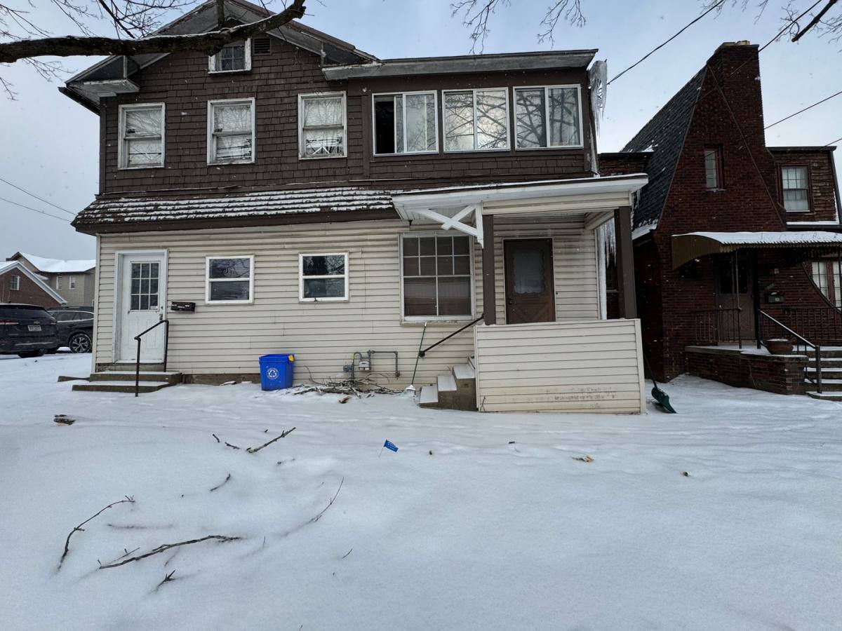 Apartment for rent at 561 Water St, Indiana, PA 15701