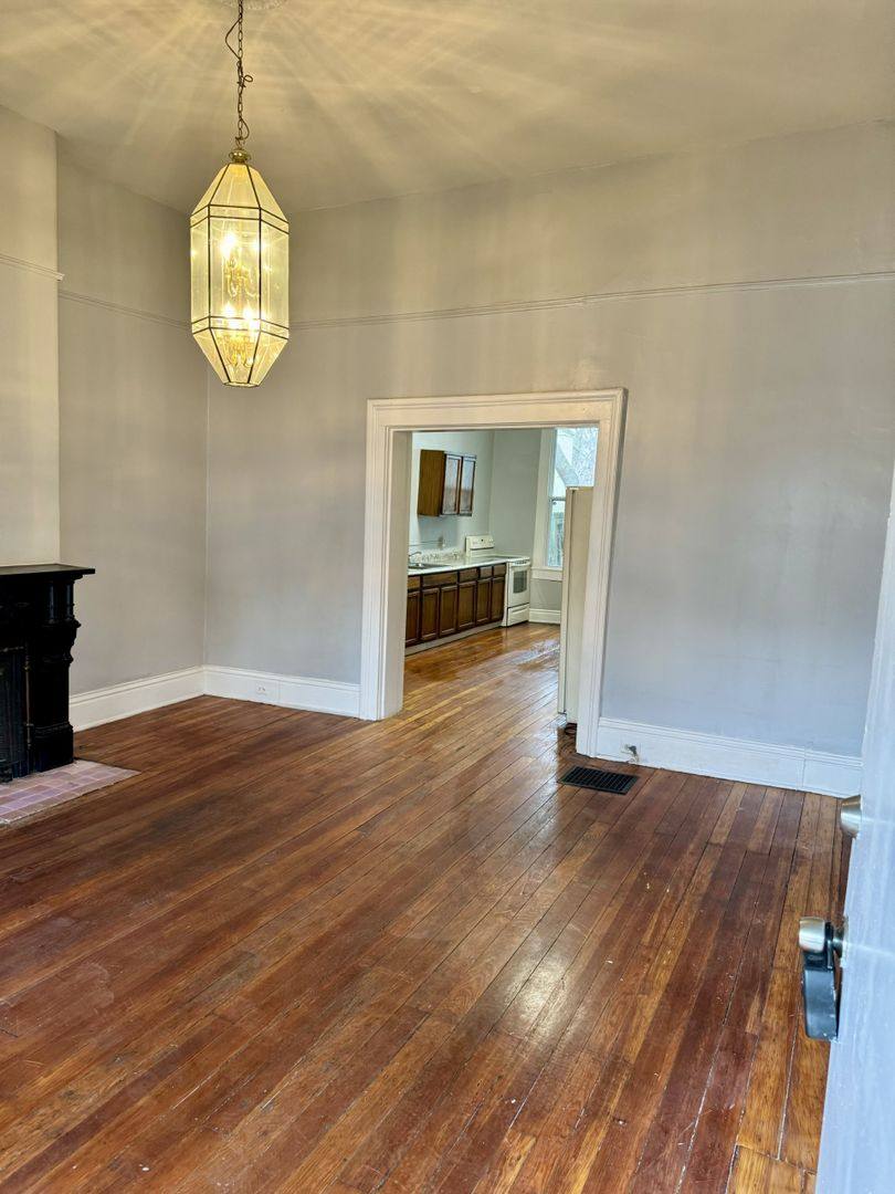 Apartment for rent at 1236 S Floyd St, Louisville, KY 40203