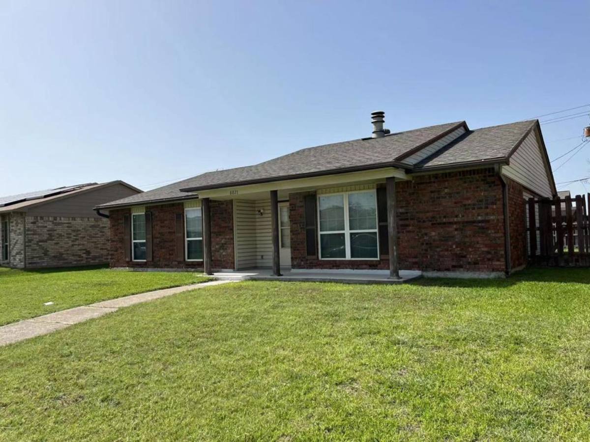 House for rent at 8821 Millwood Dr, Rowlett, TX 75088