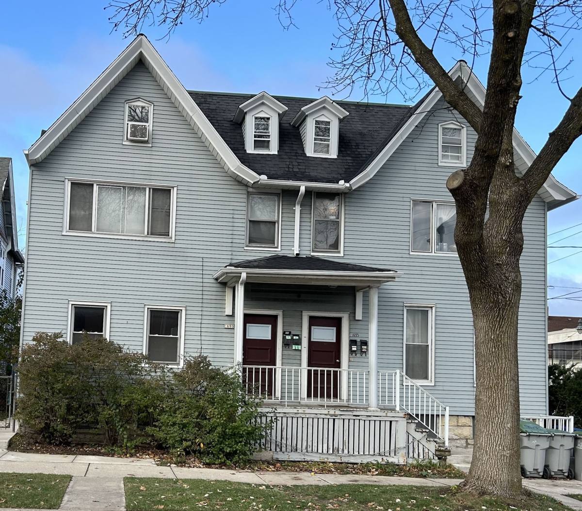 Townhouse for rent at 1693 N Cass St, Milwaukee, WI 53202