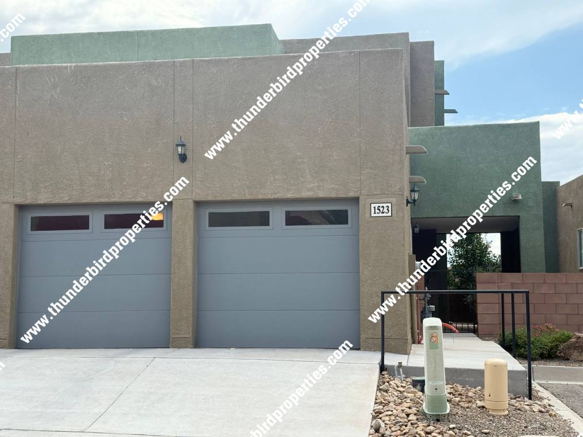 Townhouse for rent at 1523 Borrego Dr SE, Albuquerque, NM 87123