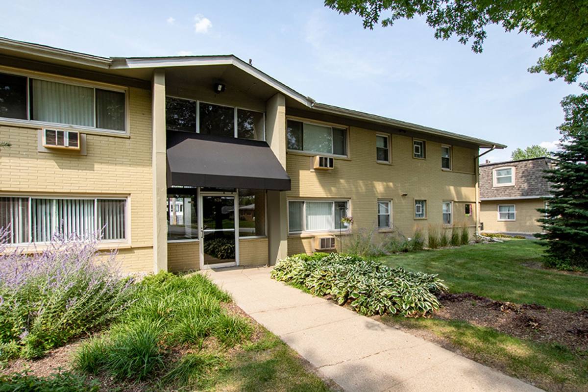 Apartment for rent at 838 N Elmer St, Griffith, IN 46319