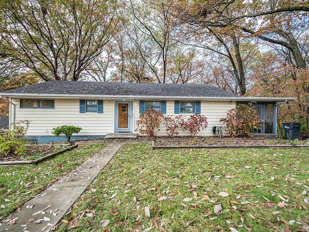House for rent at 819 Edgewood Ave, Columbia, MO 65203