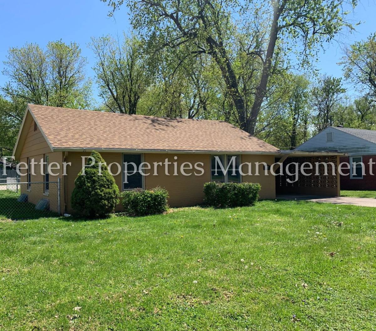 House for rent at 22 S Congress Ave, Evansville, IN 47714