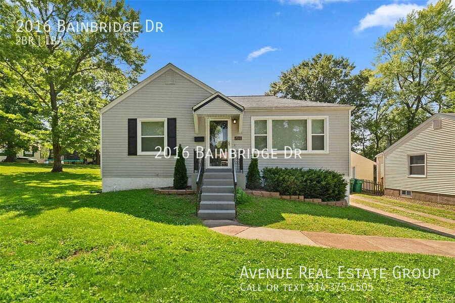 House for rent at 2016 Bainbridge Dr, Saint Louis, MO 63133