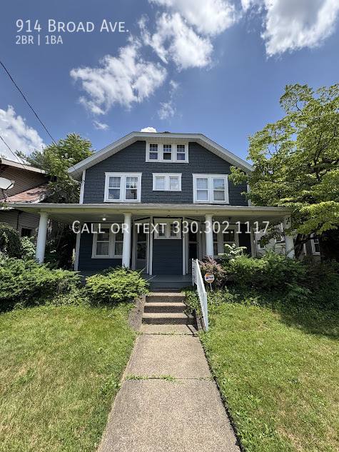 Townhouse for rent at 914 Broad Ave, Canton, OH 44708